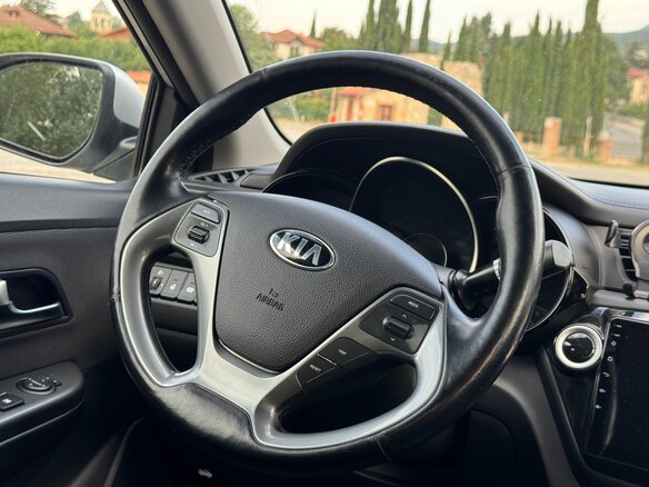 2016 Kia Rio III Рестайлинг, серебристый, 1183000 рублей - вид 14