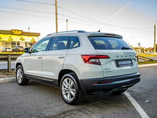 2022 Skoda Karoq I, белый, 2748000 рублей, вид 5