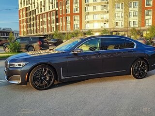 2019 BMW 7 серии 740i VI (G11/G12) Рестайлинг, серый, 4999999 рублей, вид 3