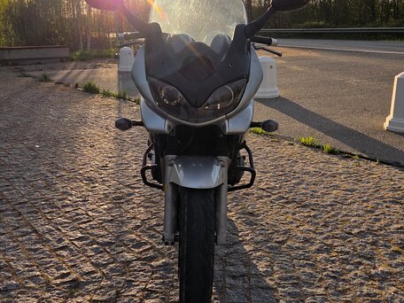 2005 Suzuki Bandit 1200, серебристый, 400000 рублей, вид 1