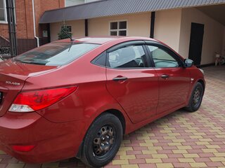 2011 Hyundai Solaris I, красный, 690000 рублей, вид 4
