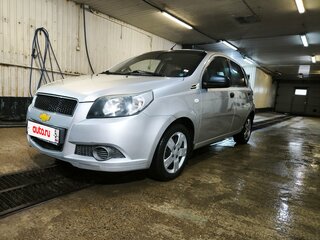 2011 Chevrolet Aveo I Рестайлинг, серебристый, 365000 рублей, вид 3