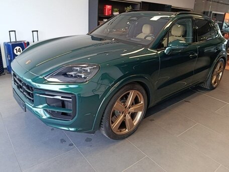 2026 Porsche Cayenne GTS III Рестайлинг, зелёный, 23100000 рублей, вид 1