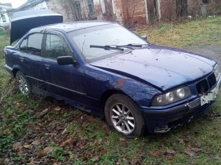 1992 BMW 3 серии 318i III (E36), синий, 135000 рублей, вид 2