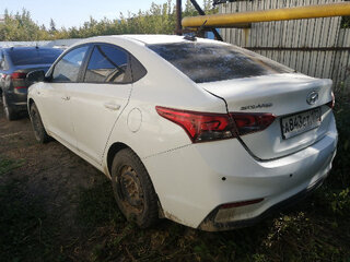 2018 Hyundai Solaris II, белый, 620000 рублей, вид 2