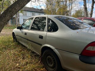1998 Opel Vectra B, серебристый, 70000 рублей, вид 3