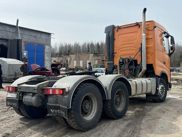 2019 Volvo FH, оранжевый, 6300000 рублей - вид 5