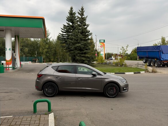 2014 SEAT Leon III, серый, 1600000 рублей - вид 1