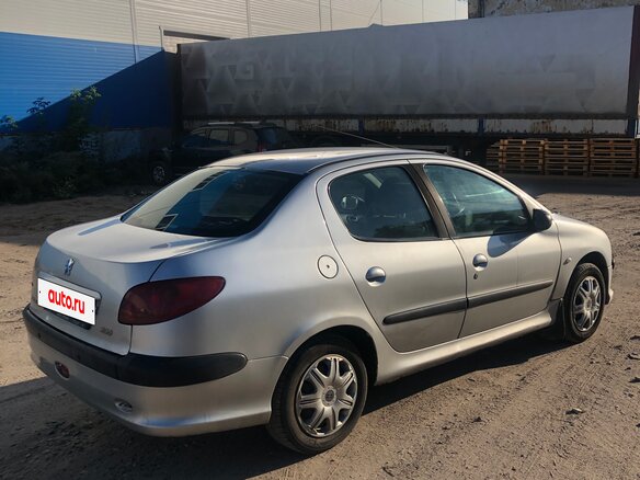 2008 Peugeot 206, серебристый - вид 4