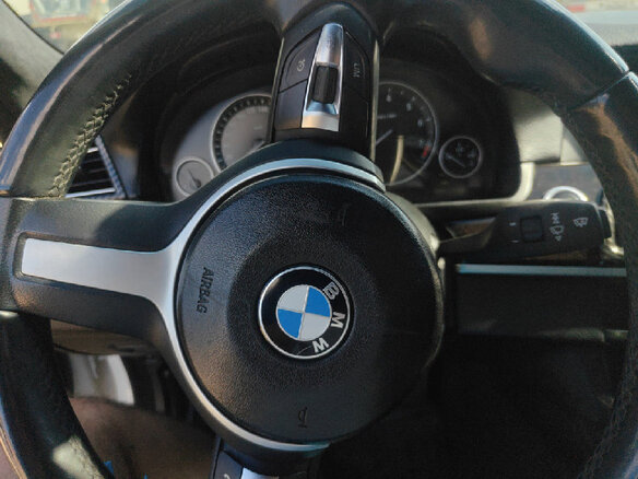 2016 BMW 5 серии Long 520Li VI (F10/F11/F07) Рестайлинг, белый, 1000000 рублей - вид 8