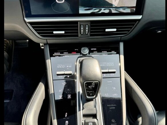 2020 Porsche Cayenne S III, серый - вид 21