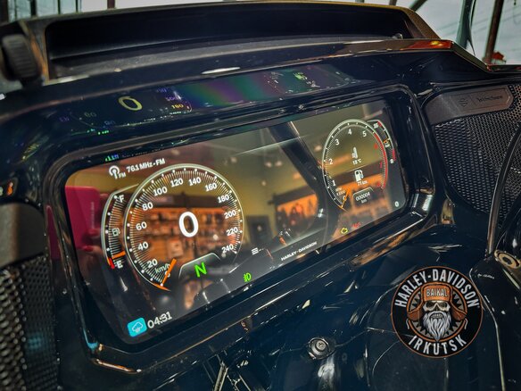 2026 Harley-Davidson Road Glide Limited, чёрный, 4550000 рублей - вид 6