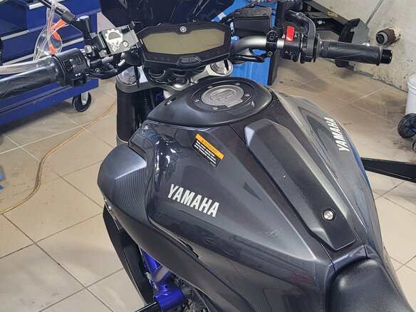 2014 Yamaha MT-07 (FZ-07), серый, 700000 рублей - вид 3
