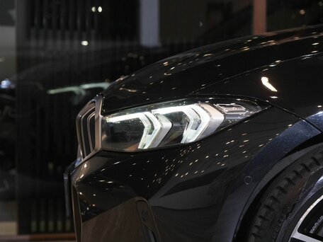 2023 BMW 3 серии 330d xDrive VII (G2x) Рестайлинг, чёрный, 7560000 рублей, вид 4