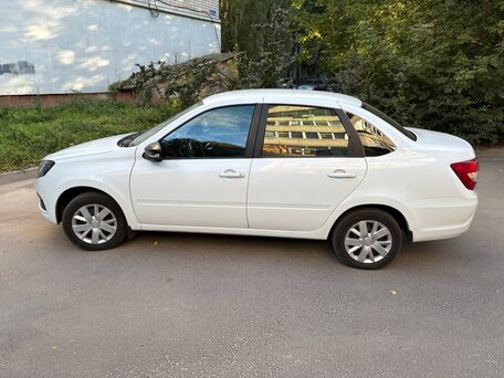 2023 Lada (ВАЗ) Granta I Рестайлинг, белый, 560000 рублей, вид 4
