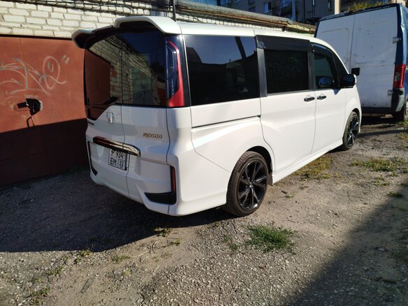 2015 Honda Stepwgn Spada V, белый, 1800000 рублей - вид 3