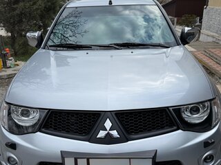 2012 Mitsubishi L200 IV, серебристый, 1850000 рублей, вид 2