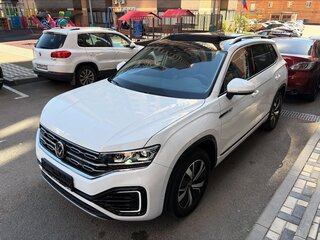 2023 Volkswagen Tayron I Рестайлинг, белый, 2520000 рублей, вид 2