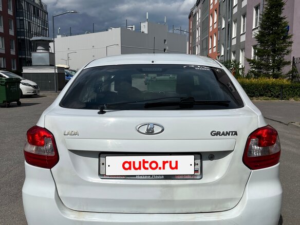 2015 Lada (ВАЗ) Granta I, белый, 160000 рублей - вид 3