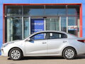 2018 Kia Rio IV, серебристый - вид 1