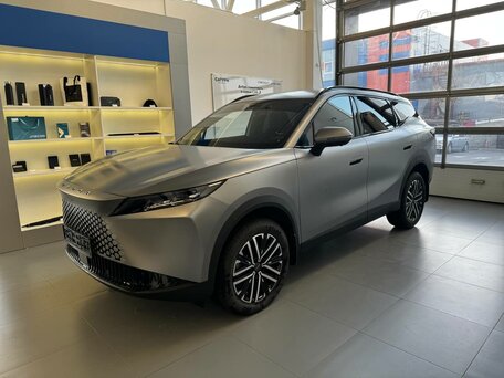 Omoda C7