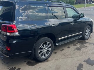 2016 Toyota Land Cruiser 200 Series Рестайлинг 2, чёрный, 5500000 рублей, вид 3