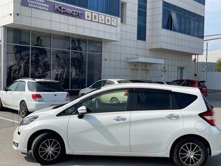 2020 Nissan Note II Рестайлинг, белый, 1435000 рублей, вид 4