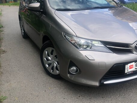 2013 Toyota Auris II, золотистый, 1320000 рублей, вид 4