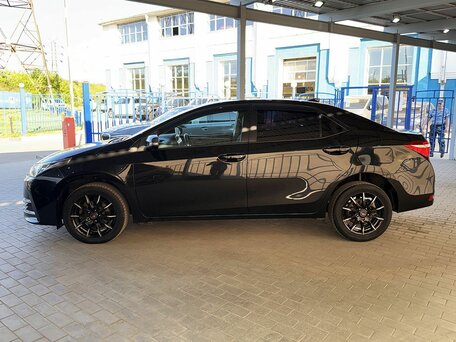 2017 Toyota Corolla XI (E160, E170, E180) Рестайлинг 1, чёрный, 1709000 рублей, вид 2