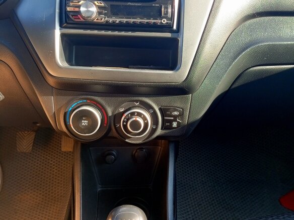 2013 Kia Rio III, серый, 690000 рублей - вид 16