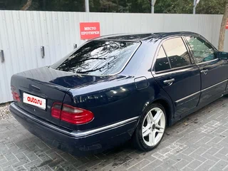 1997 Mercedes-Benz E-Класс 280 II (W210, S210), синий, 700000 рублей, вид 4