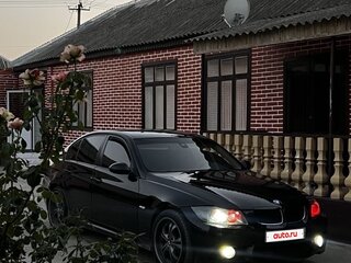 2005 BMW 3 серии 320i V (E90/E91/E92/E93), чёрный, 590000 рублей, вид 3
