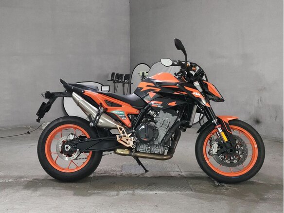 2022 KTM 890 Duke, оранжевый, 750000 рублей