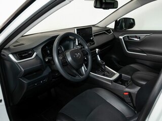 2021 Toyota RAV4 V (XA50), белый, 3660000 рублей, вид 5