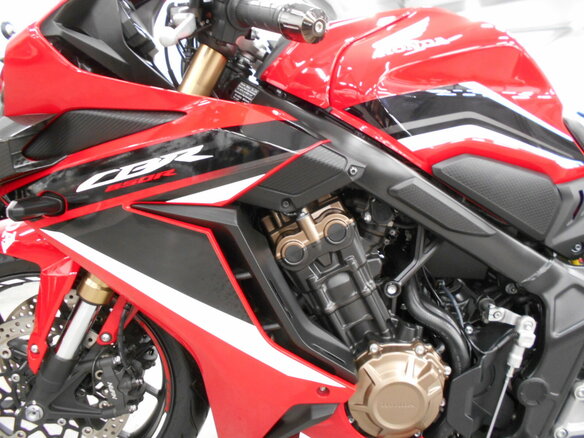 2020 Honda CBR 650R, красный, 880000 рублей - вид 19