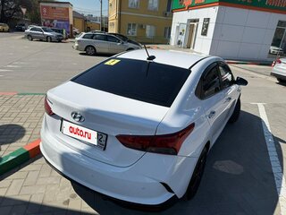 2021 Hyundai Solaris II Рестайлинг, белый, 1860000 рублей, вид 2