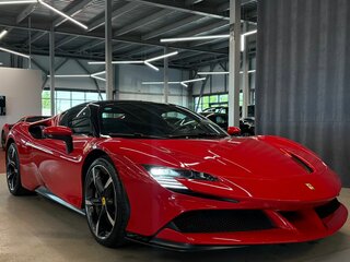 2022 Ferrari SF90 Stradale, красный, 32500000 рублей, вид 3