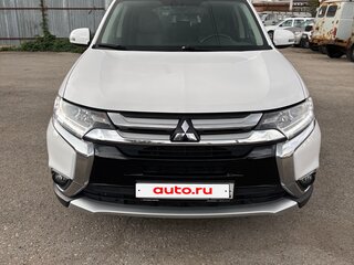 2018 Mitsubishi Outlander III Рестайлинг 2, белый, 1950000 рублей, вид 1