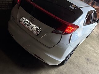 2013 Honda Civic IX, белый, 1265000 рублей, вид 4