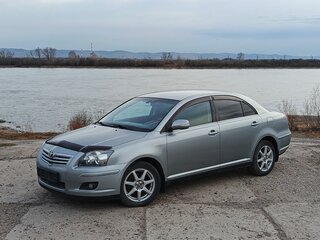 2007 Toyota Avensis II Рестайлинг, серебристый, 800000 рублей, вид 1