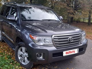 2013 Toyota Land Cruiser 200 Series Рестайлинг 1, серый, 3900000 рублей, вид 2