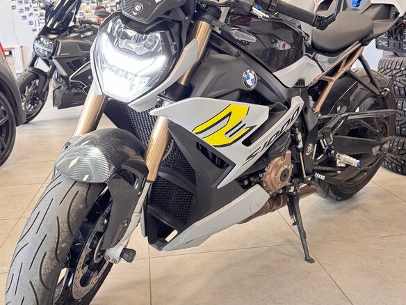 2022 BMW S 1000 R, серый, 1600000 рублей - вид 24