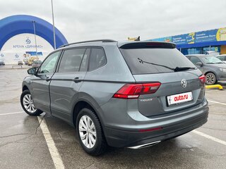 2020 Volkswagen Tiguan Allspace II, серый, 2900000 рублей, вид 4