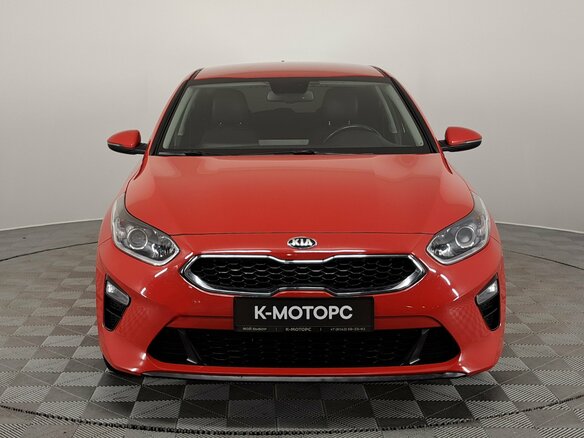 2020 Kia Ceed III, красный, 1850000 рублей - вид 1