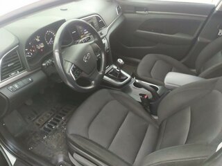 2016 Hyundai Elantra VI (AD), белый, 720000 рублей, вид 4
