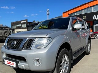 2013 Nissan Pathfinder III Рестайлинг, серебристый, 2050000 рублей, вид 1