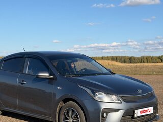2020 Kia Rio IV, серый, 1550000 рублей, вид 2