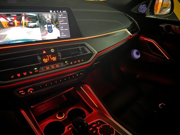 2022 BMW X6 40d III (G06), чёрный, 6550000 рублей - вид 13