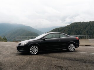2007 Opel Astra H Рестайлинг, чёрный, 949000 рублей, вид 3