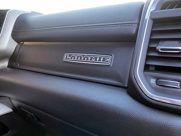 2018 Ram 1500 Crew Cab eTorque V, белый, 4599000 рублей - вид 30